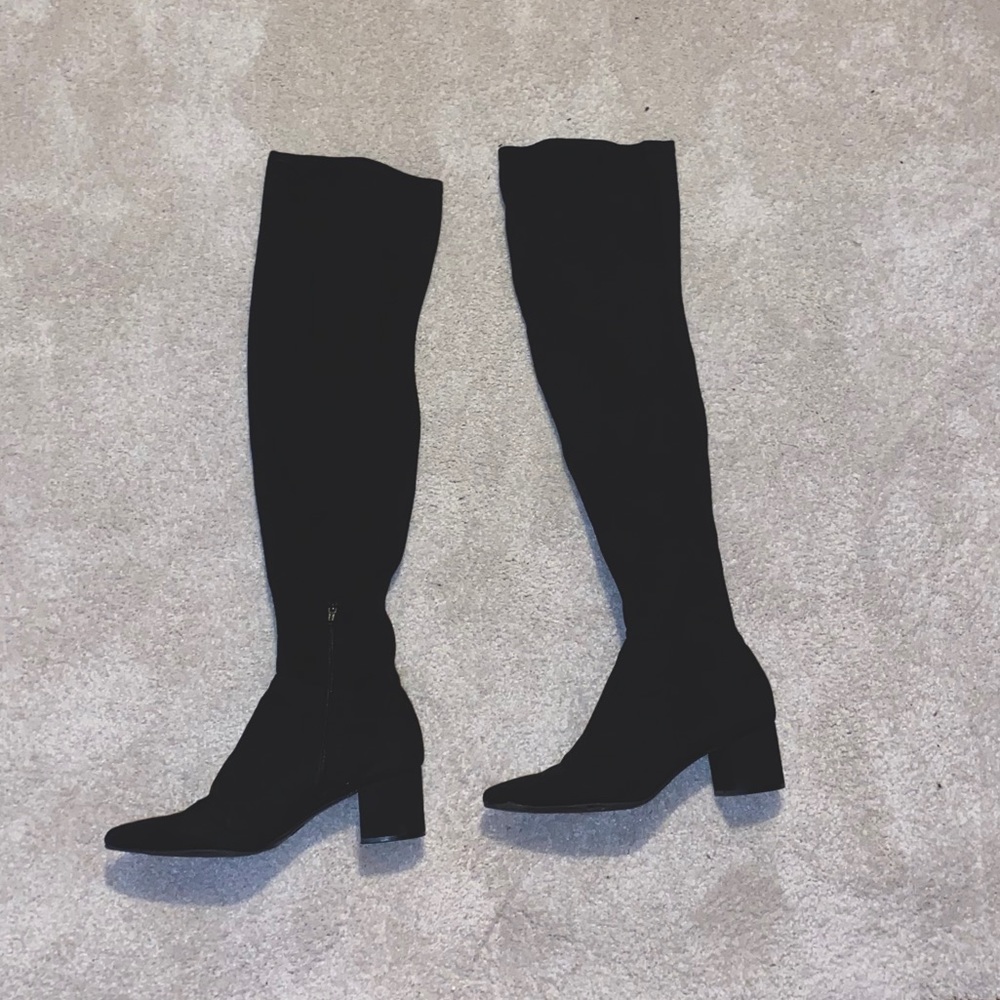 BLACK THIGH HIGH BOOTS STRETCHY
